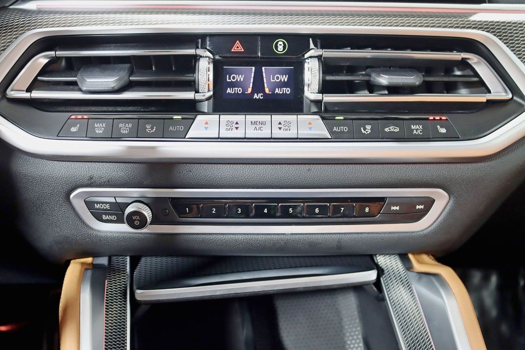 2022 BMW X6