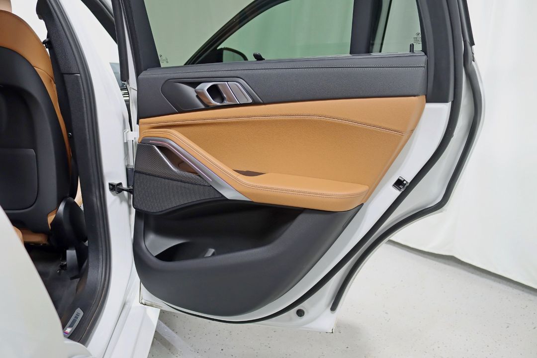 2022 BMW X6