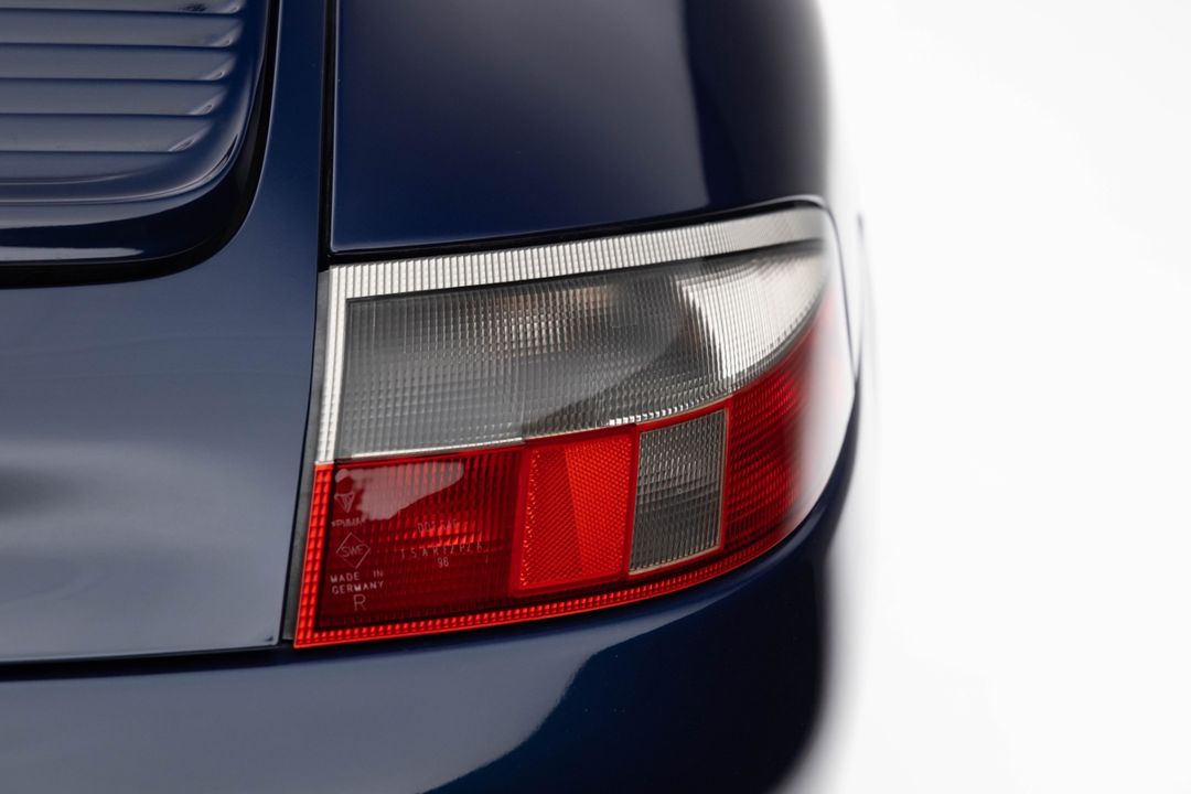 1999 Porsche 911 Carrera