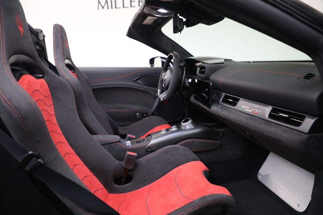 2024 Maserati MC20 Cielo