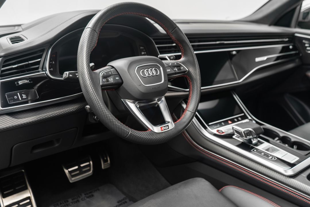 2023 Audi RS Q8