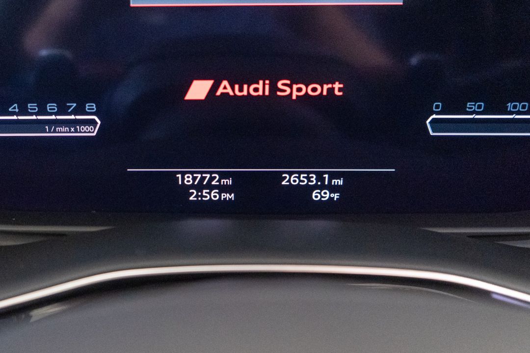 2023 Audi RS Q8