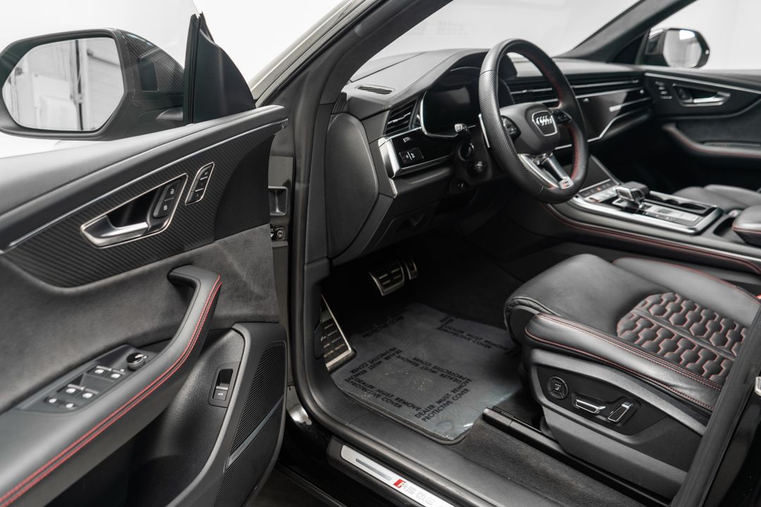 2023 Audi RS Q8