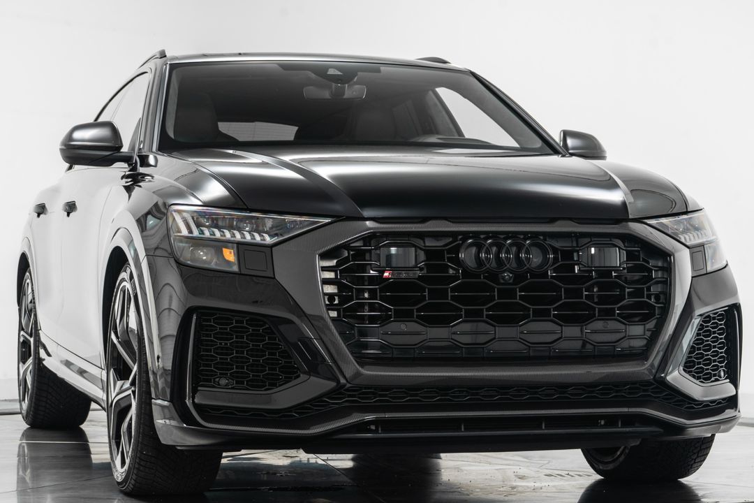 2023 Audi RS Q8