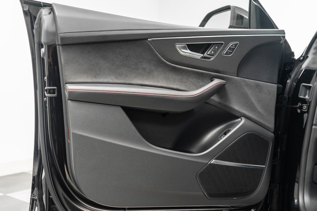 2023 Audi RS Q8
