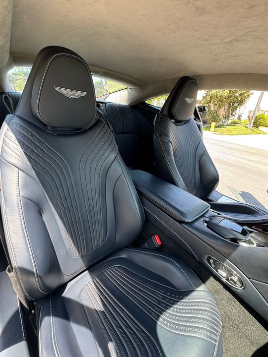 2019 Aston Martin DB11