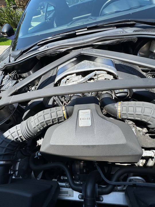 2019 Aston Martin DB11