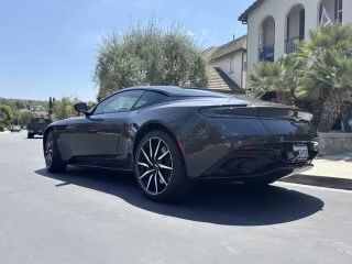 2019 Aston Martin DB11