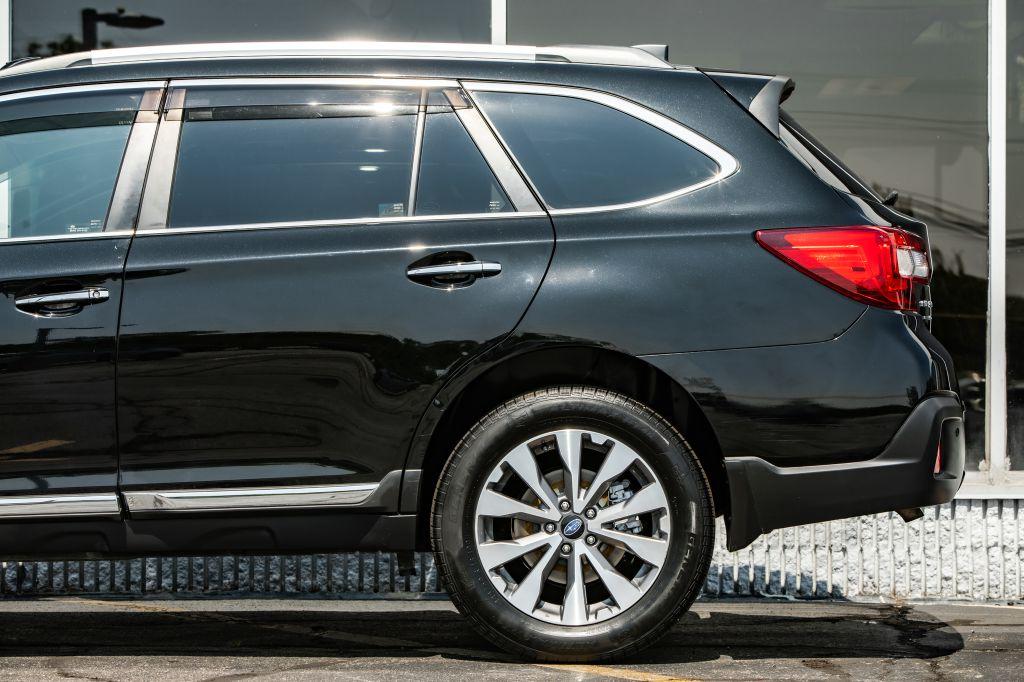 2018 SUBARU OUTBACK