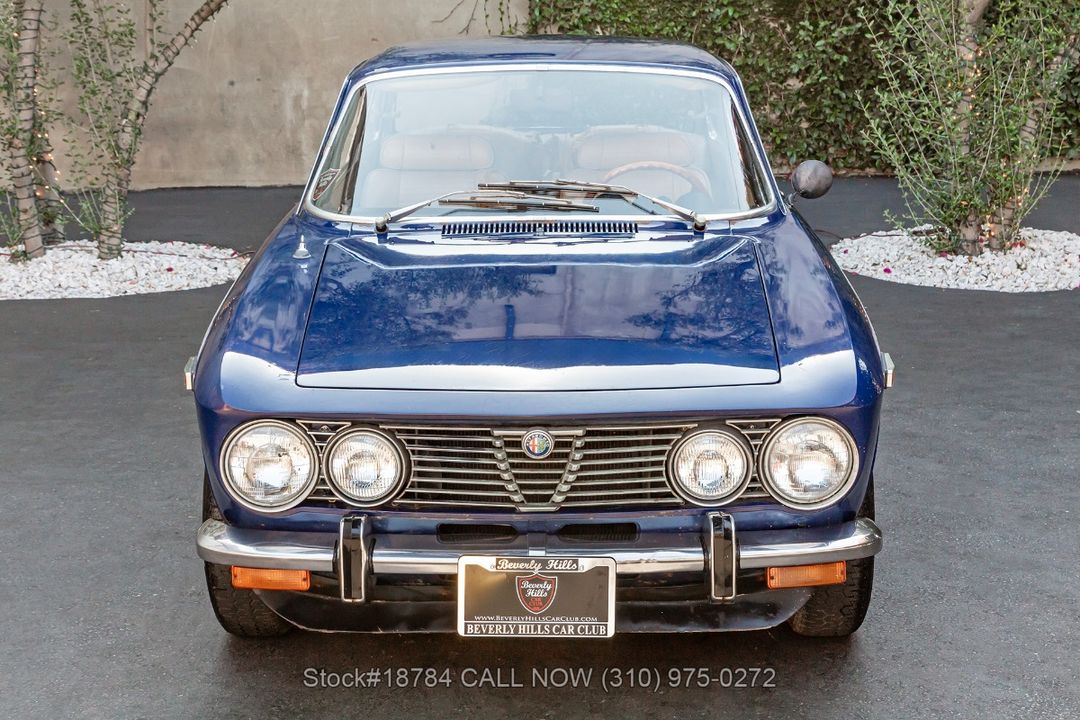 1973 Alfa Romeo 2000 GT