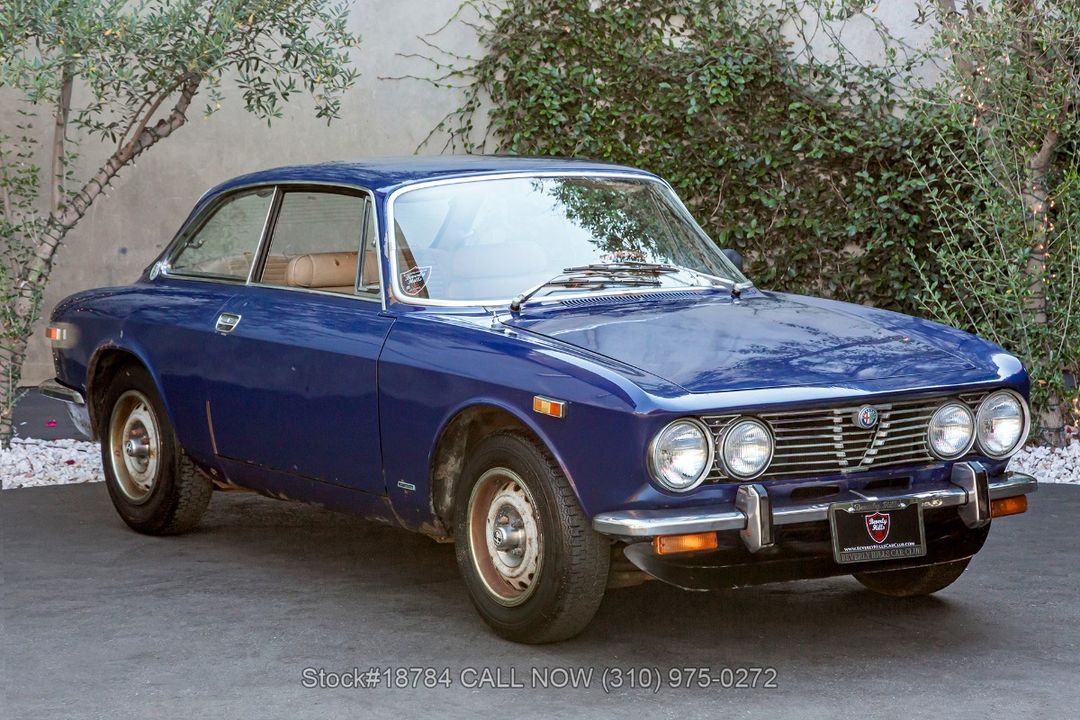 1973 Alfa Romeo 2000 GT