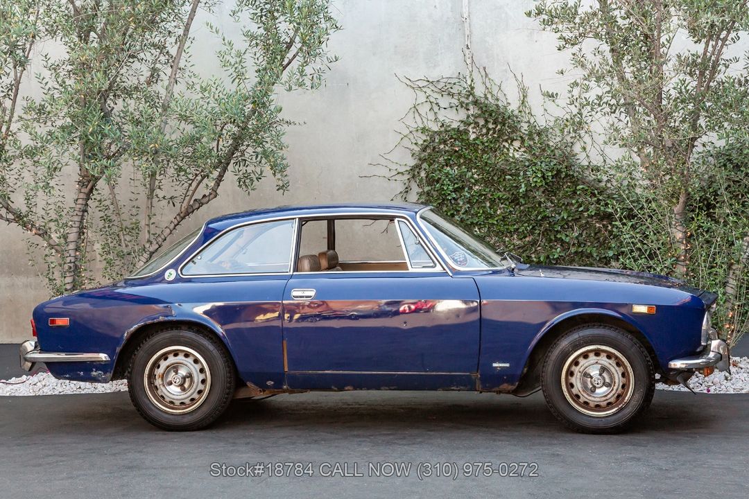 1973 Alfa Romeo 2000 GT