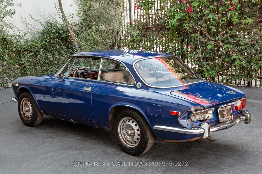 1973 Alfa Romeo 2000 GT