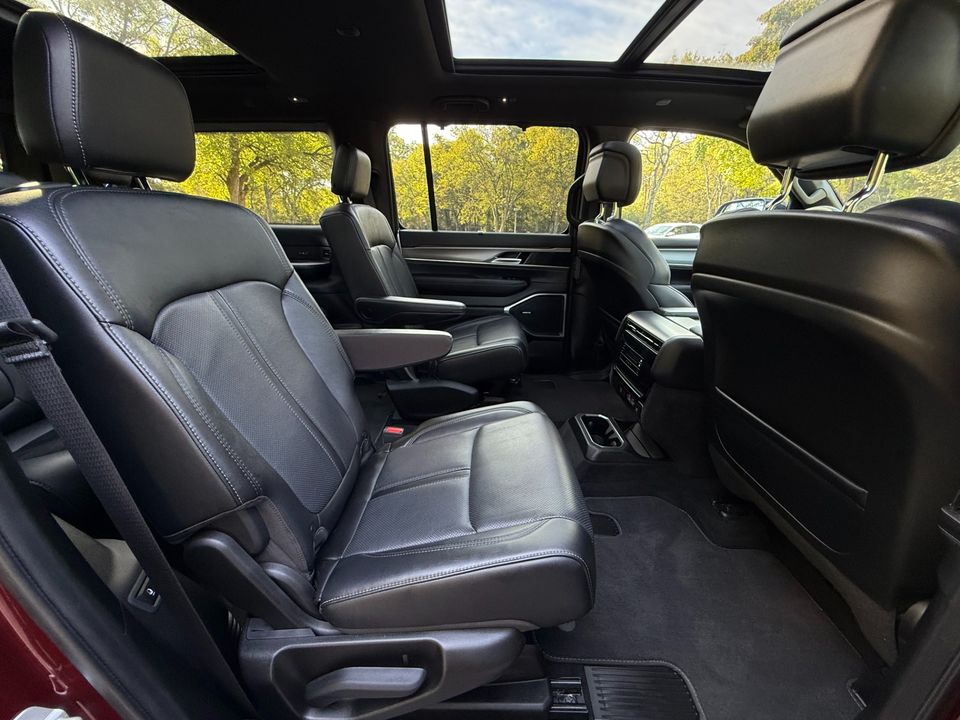 2024 Jeep Wagoneer