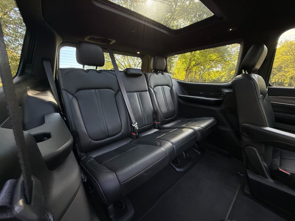 2024 Jeep Wagoneer