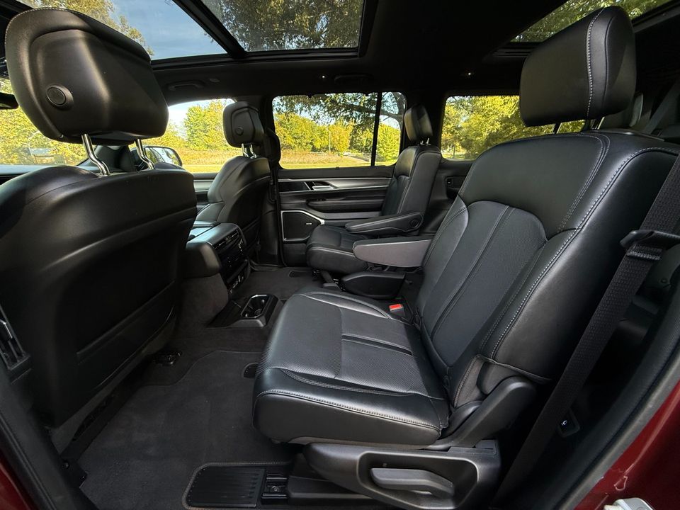 2024 Jeep Wagoneer