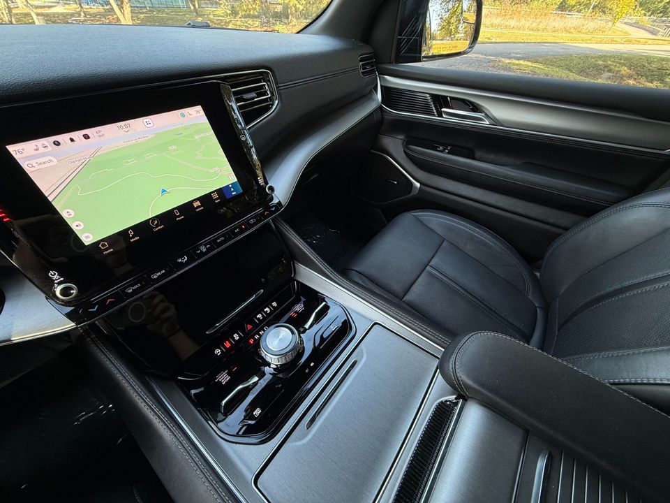 2024 Jeep Wagoneer