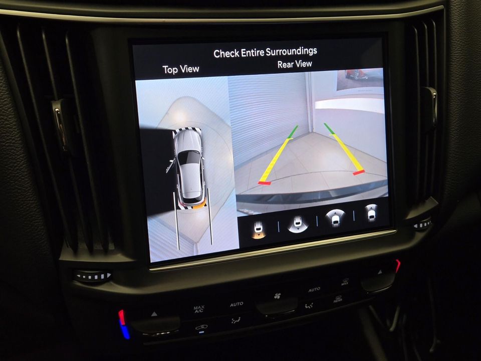 2022 Maserati Levante