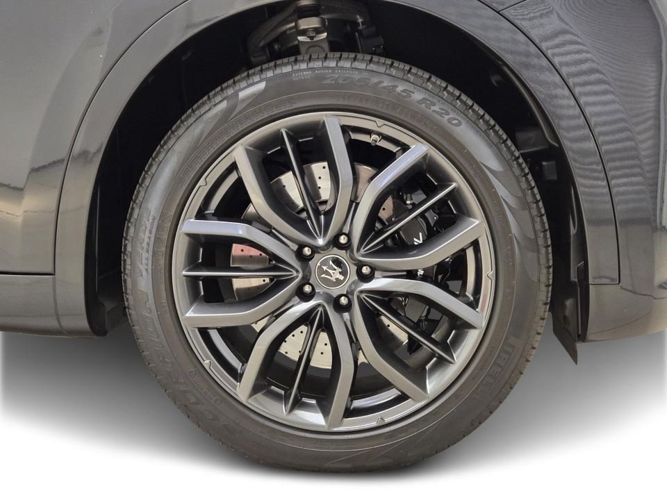 2022 Maserati Levante