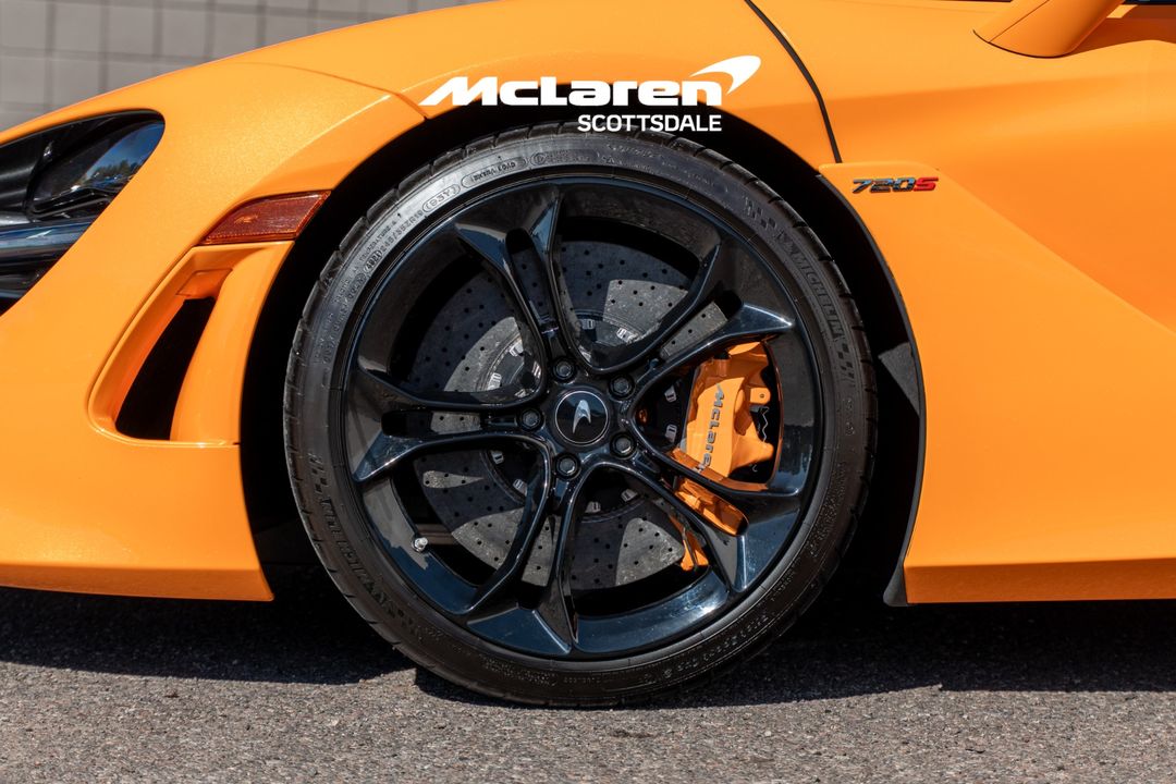 2019 MCLAREN 720S