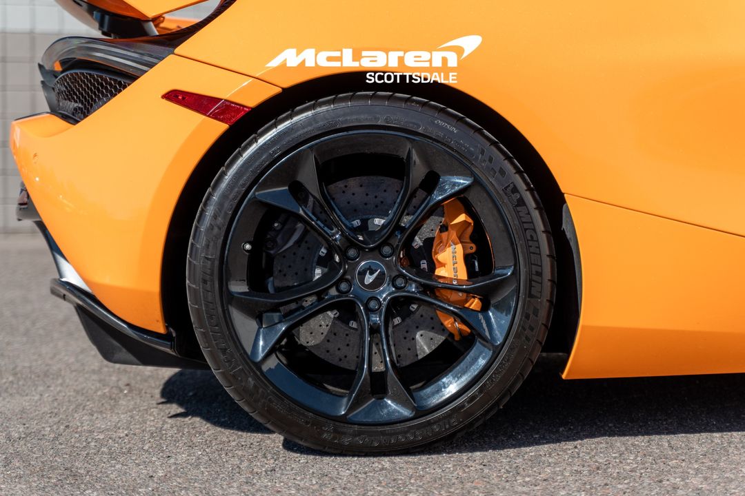 2019 MCLAREN 720S