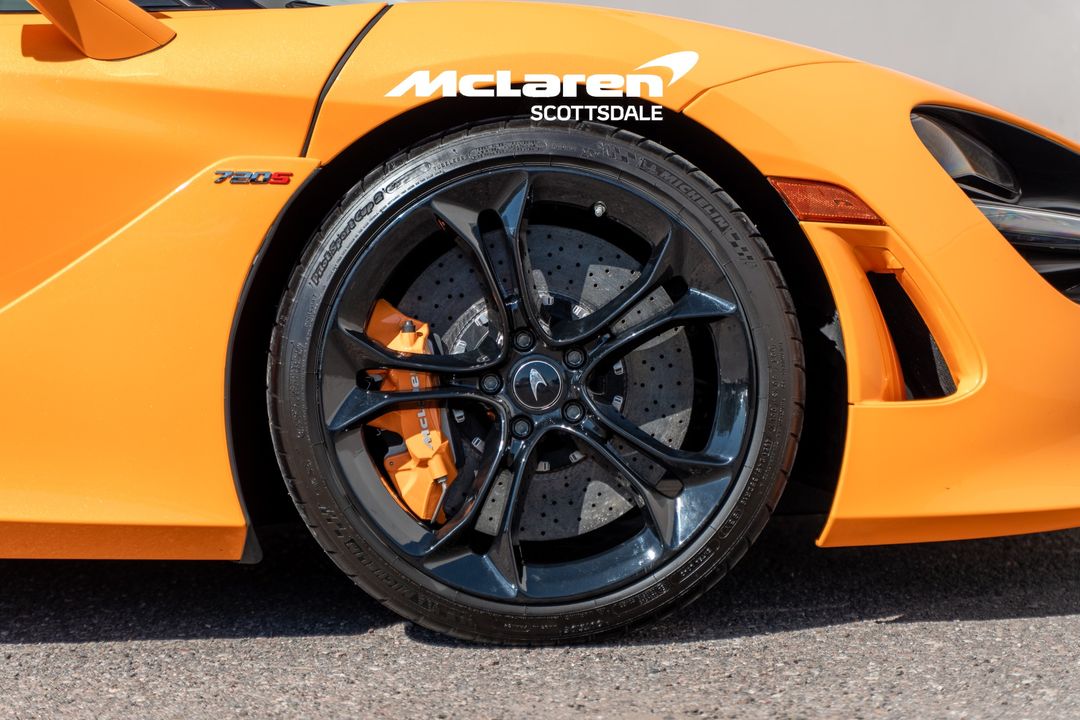 2019 MCLAREN 720S