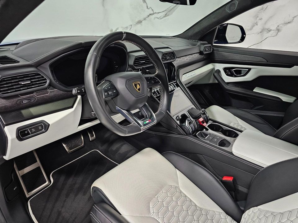 2021 Lamborghini Urus