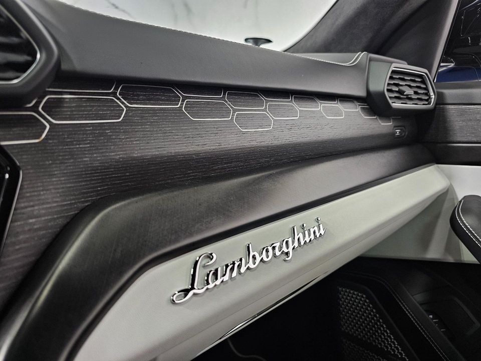 2021 Lamborghini Urus