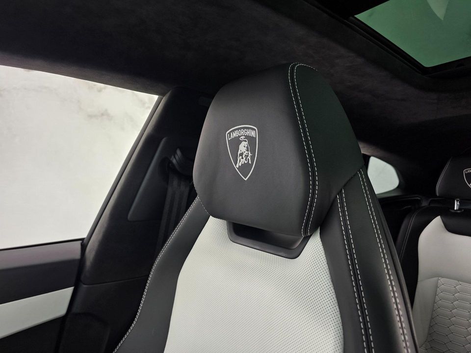 2021 Lamborghini Urus