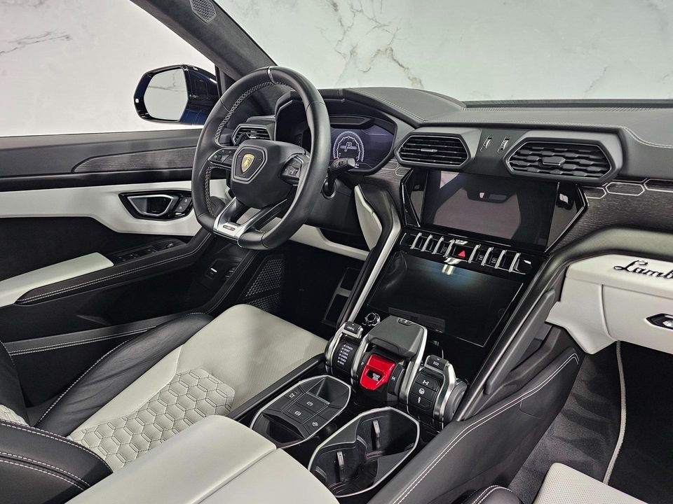 2021 Lamborghini Urus