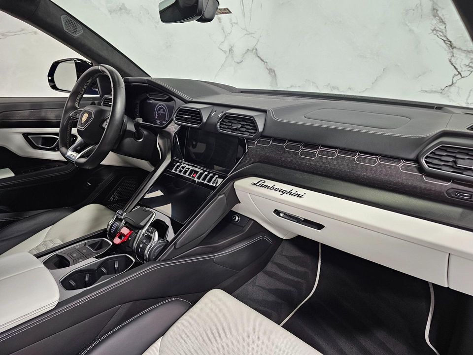 2021 Lamborghini Urus