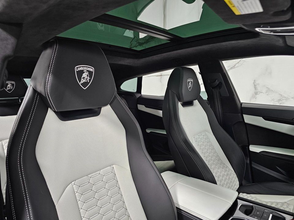 2021 Lamborghini Urus