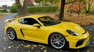2022 Porsche 718 Cayman