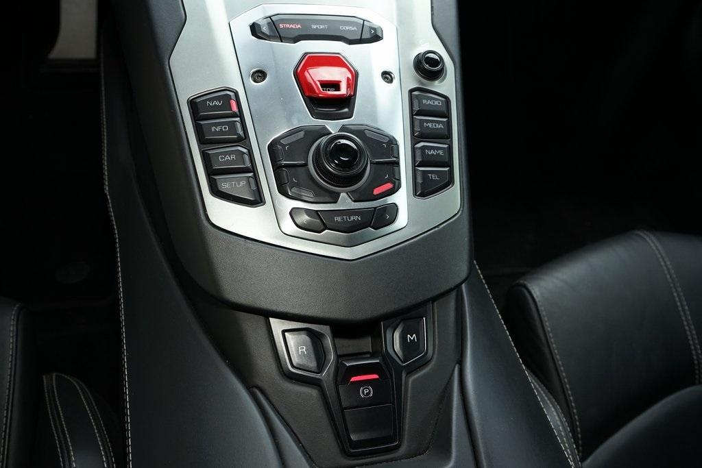 2014 Lamborghini Aventador