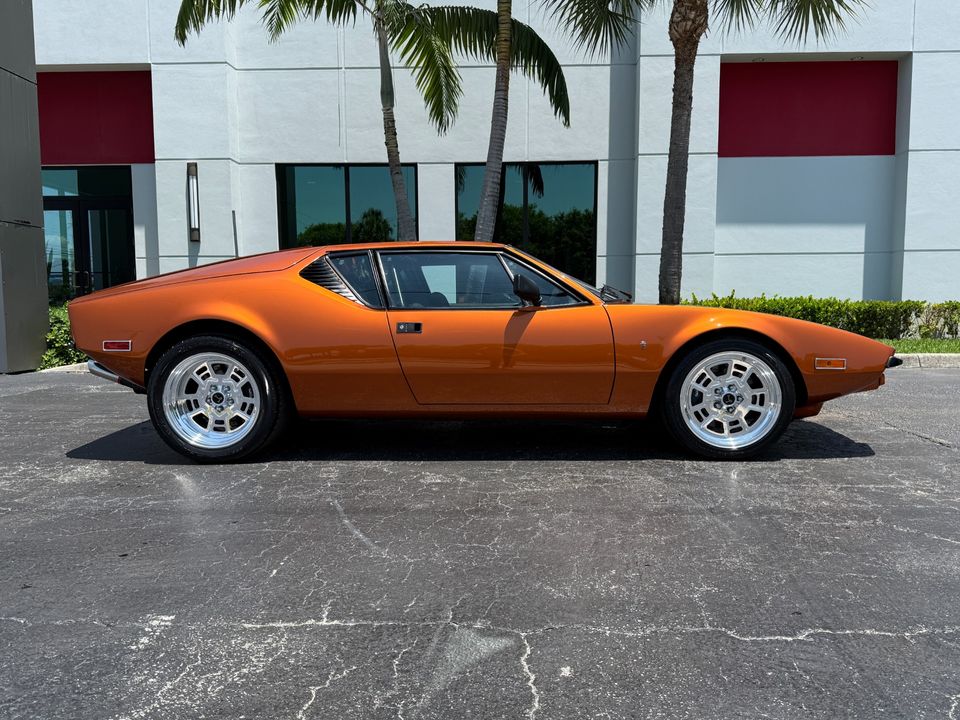 1974 DeTomaso Pantera