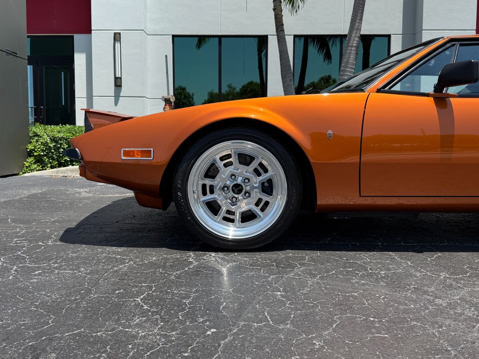 1974 DeTomaso Pantera