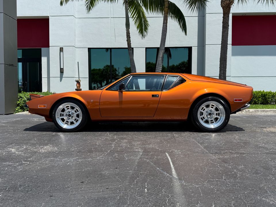 1974 DeTomaso Pantera