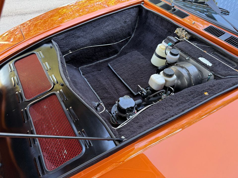 1974 DeTomaso Pantera