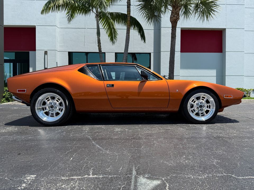 1974 DeTomaso Pantera