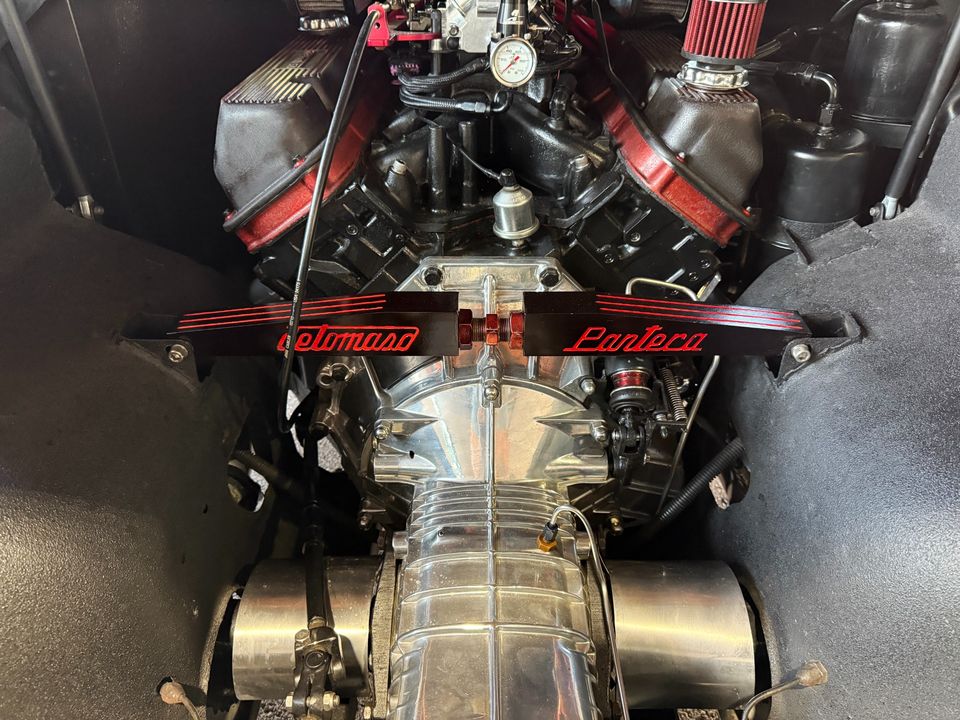 1974 DeTomaso Pantera