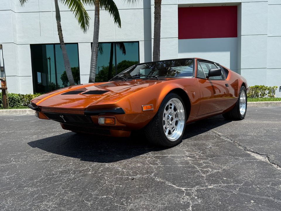 1974 DeTomaso Pantera