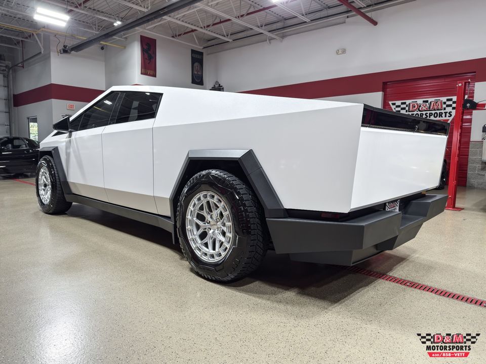 2024 Tesla Cybertruck