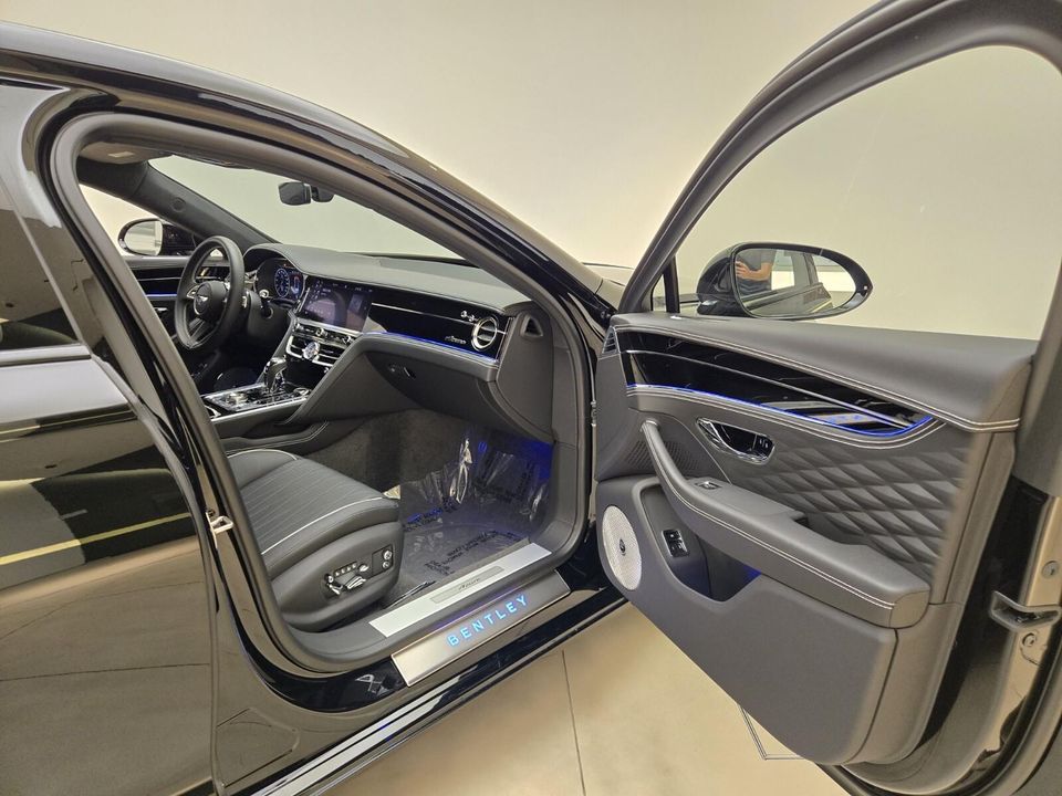 2023 Bentley Flying Spur