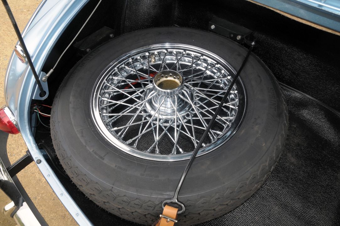 1965 Austin Healey 3000 BJ8 MKIII