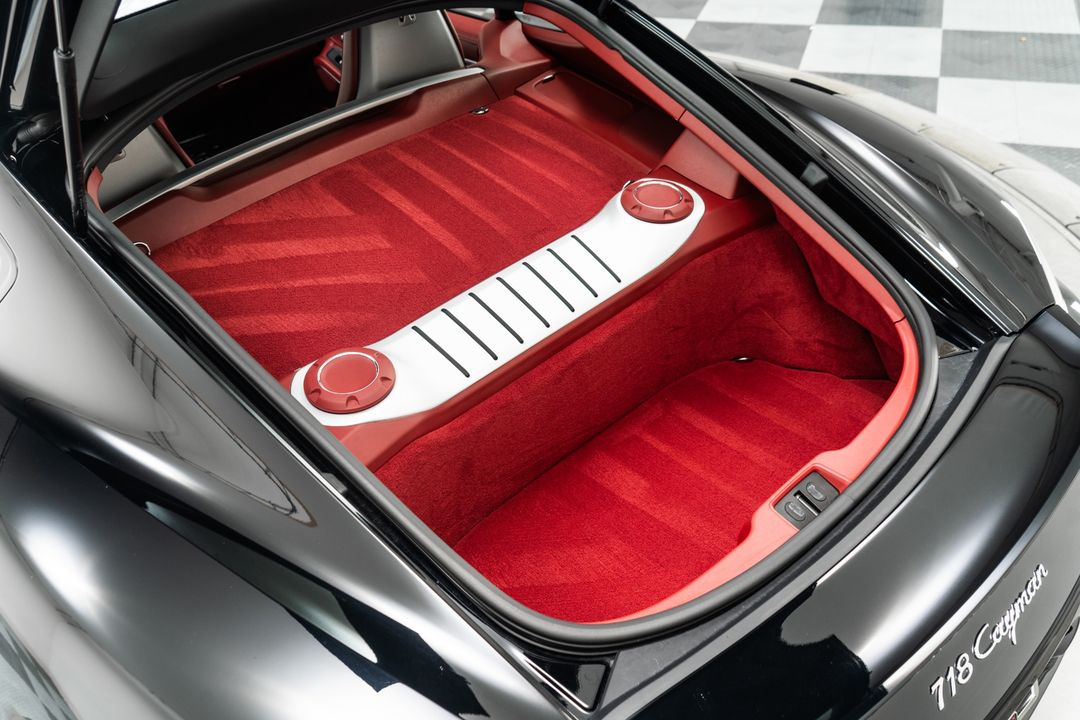2024 Porsche 718 Cayman