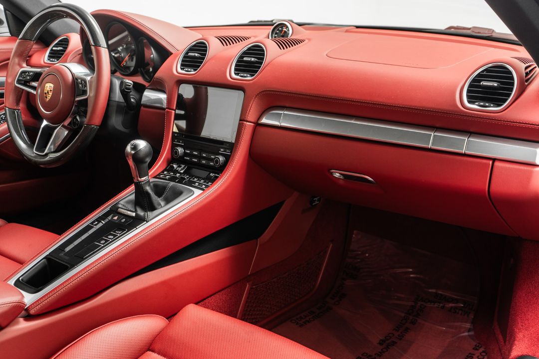 2024 Porsche 718 Cayman