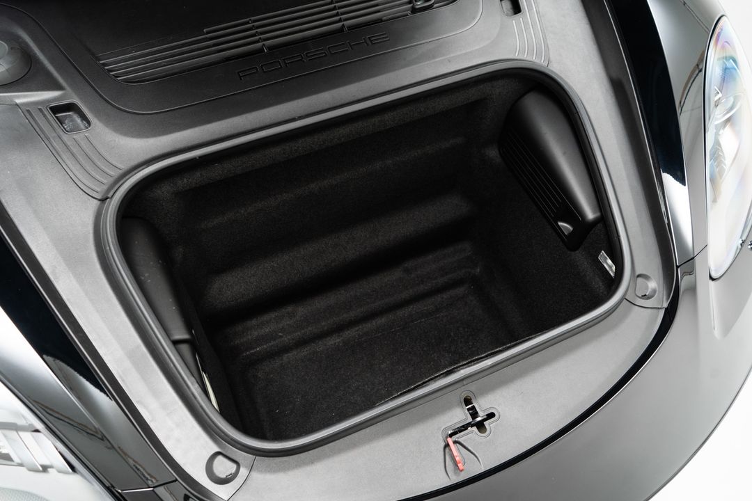 2024 Porsche 718 Cayman