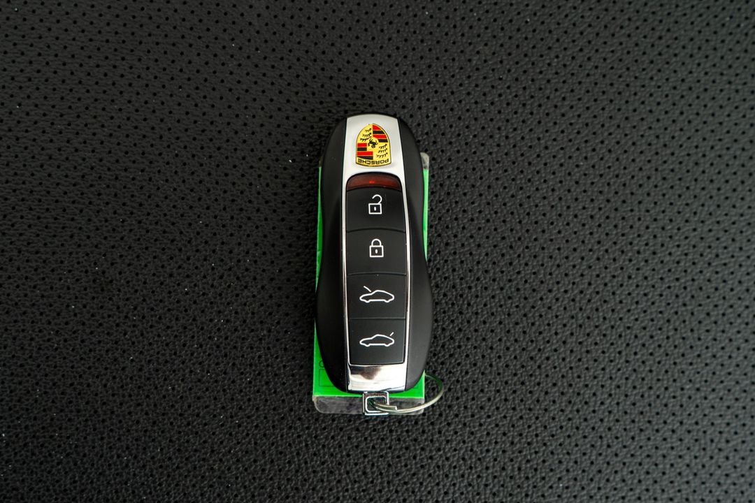 2024 Porsche 718 Cayman