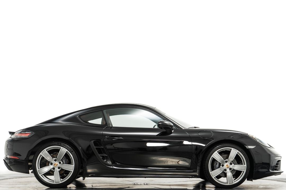 2024 Porsche 718 Cayman