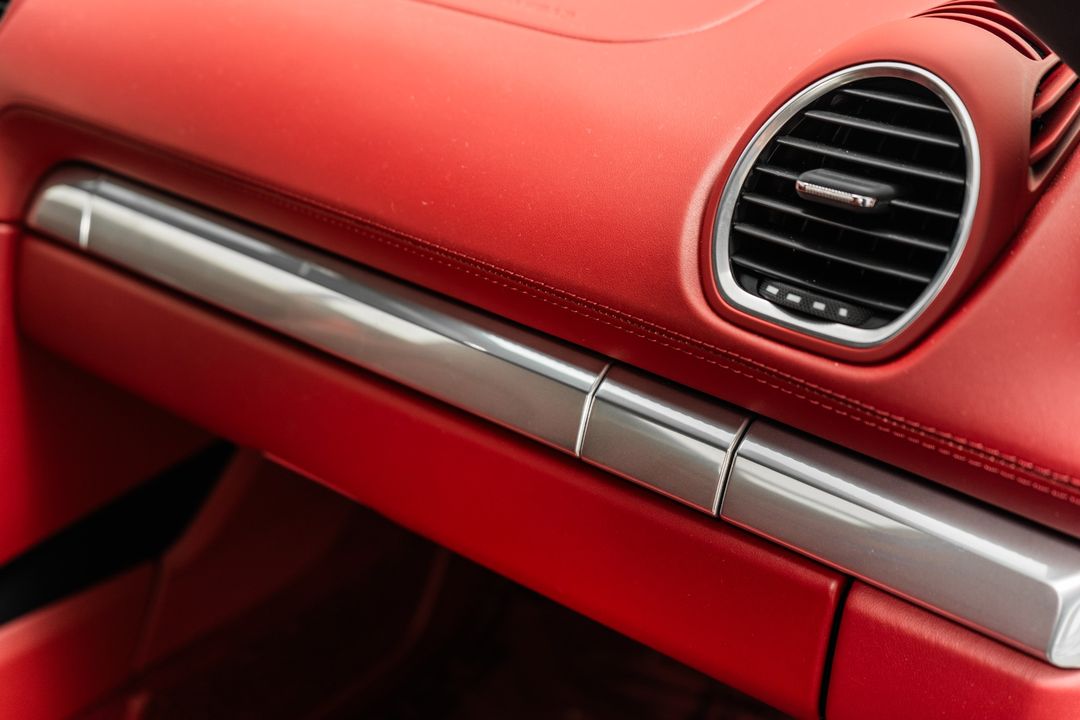 2024 Porsche 718 Cayman